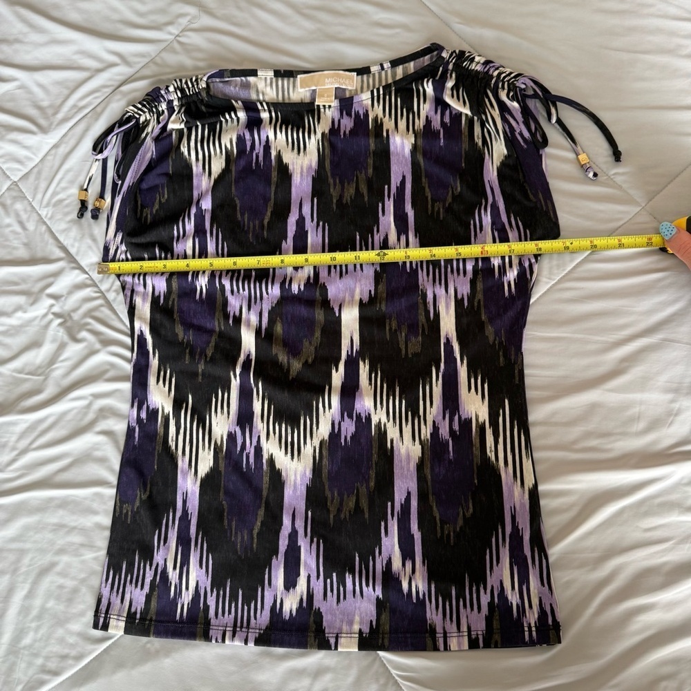 MICHAEL Michael Kors Black Purple Patterned Blouse Tank Cinched Shoulder Tassel - Picture 7 of 10